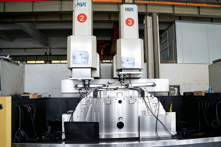 معالجة قوالب مصدات السيارات