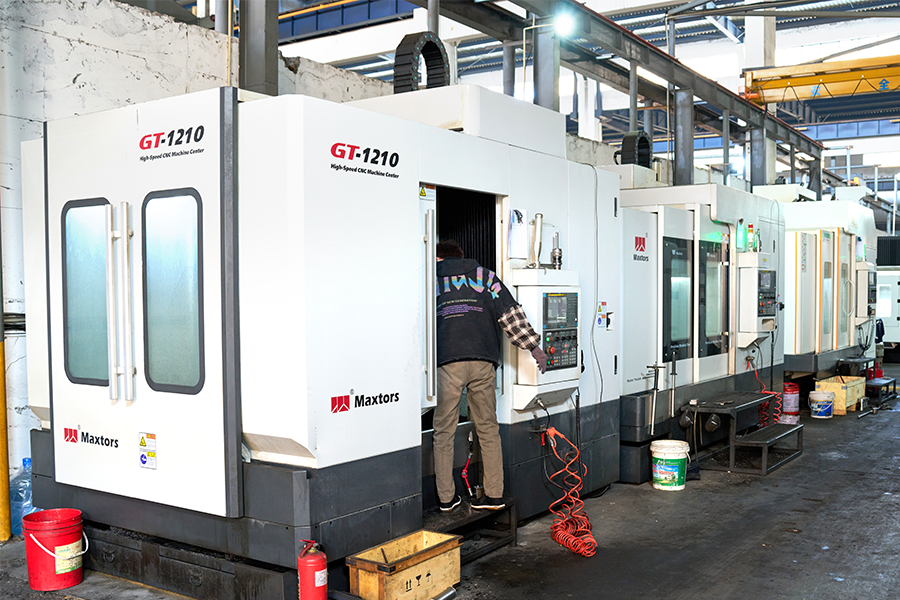 ورشة تصنيع CNC