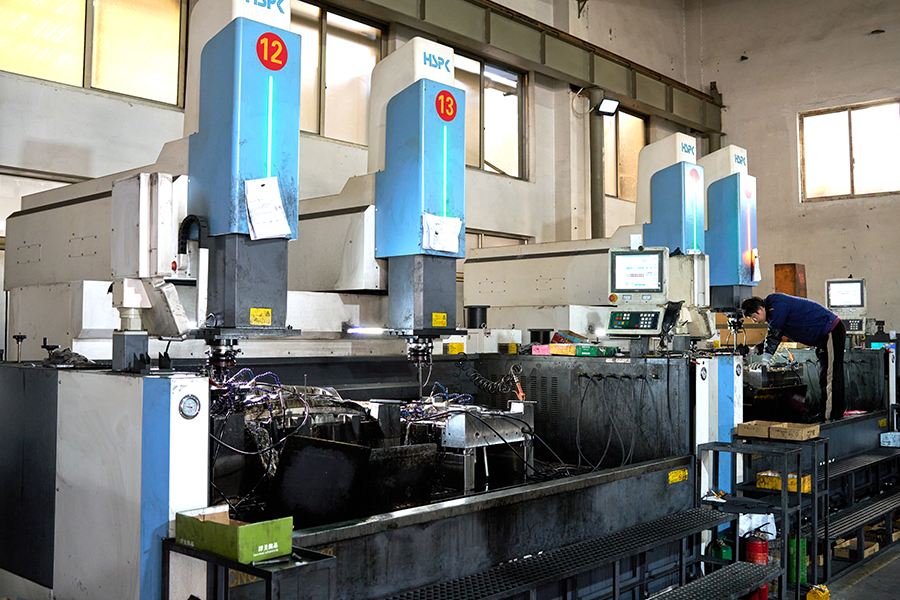 تصنيع التفريغ الكهربائي (EDM)